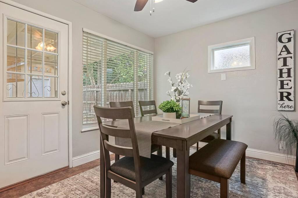 Robert St Cottage, Near Lodi Lake エクステリア 写真